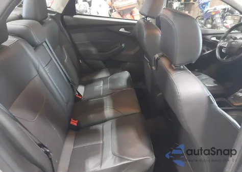 2015 Ford Focus Se from USA, damaged, VIN 1FADP3F24FL347352